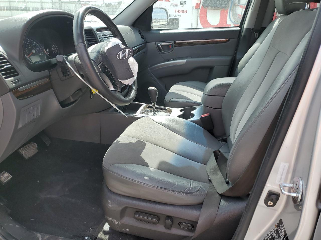 2011 HYUNDAI SANTA FE S - Image 7