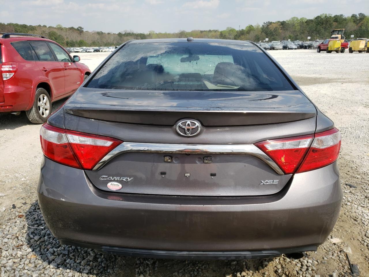 2015 TOYOTA CAMRY LE - Image 6