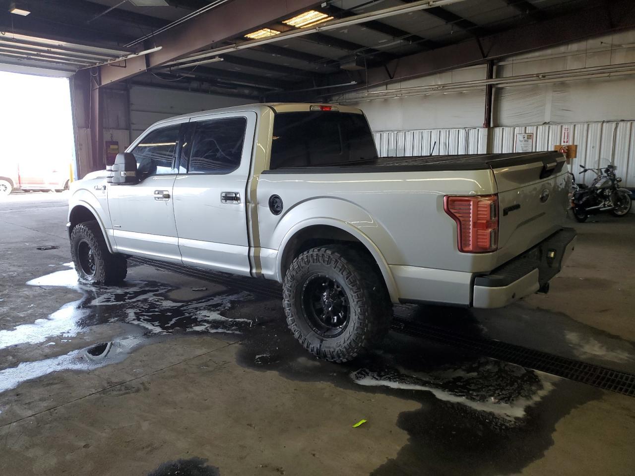 2016 FORD F150 - Фото 2