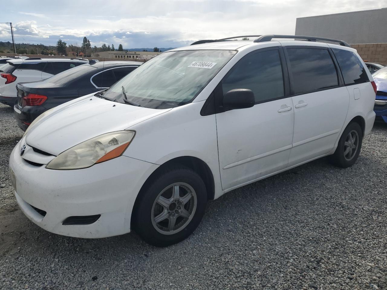 2010 TOYOTA SIENNA CE car image