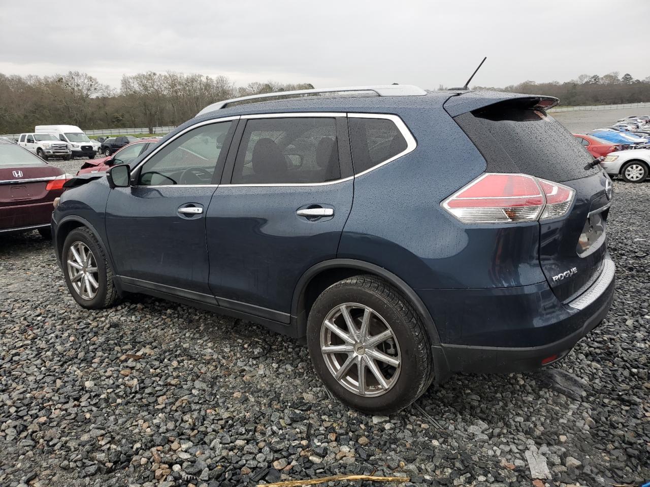 2015 NISSAN ROGUE S - Image 2