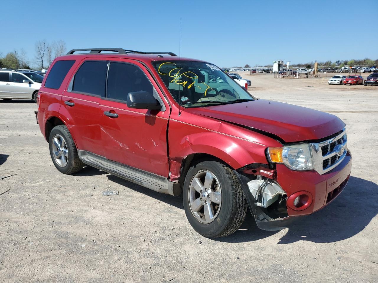 2010 FORD ESCAPE XLT - Image 4