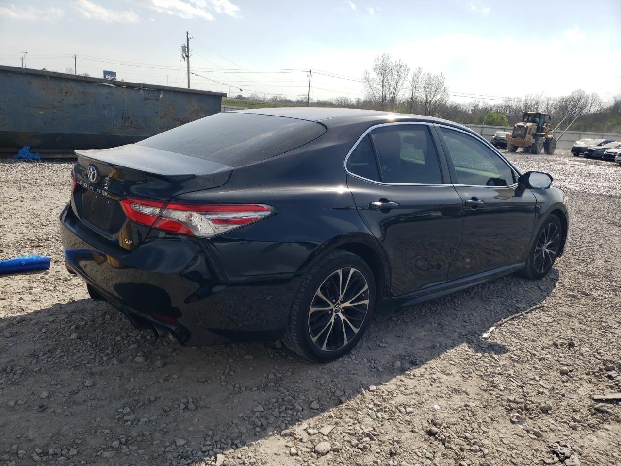 2018 TOYOTA CAMRY L - Image 3