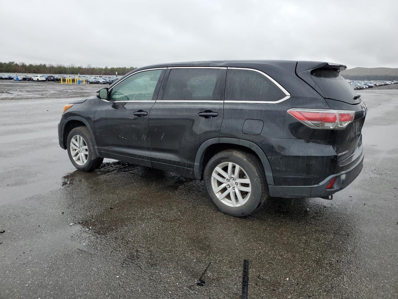 2015 TOYOTA HIGHLANDER - Фото 2