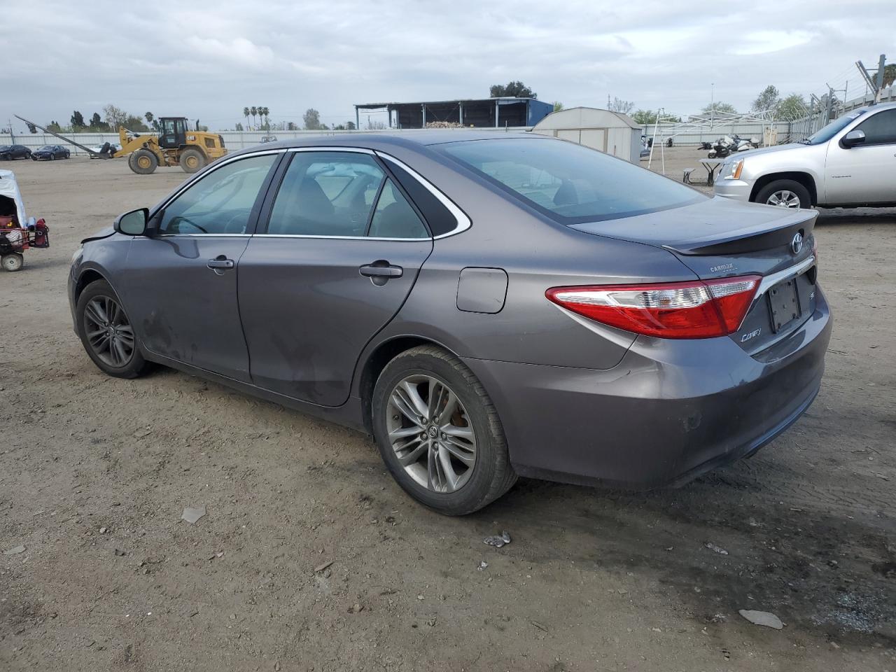 2017 TOYOTA CAMRY LE - Image 2