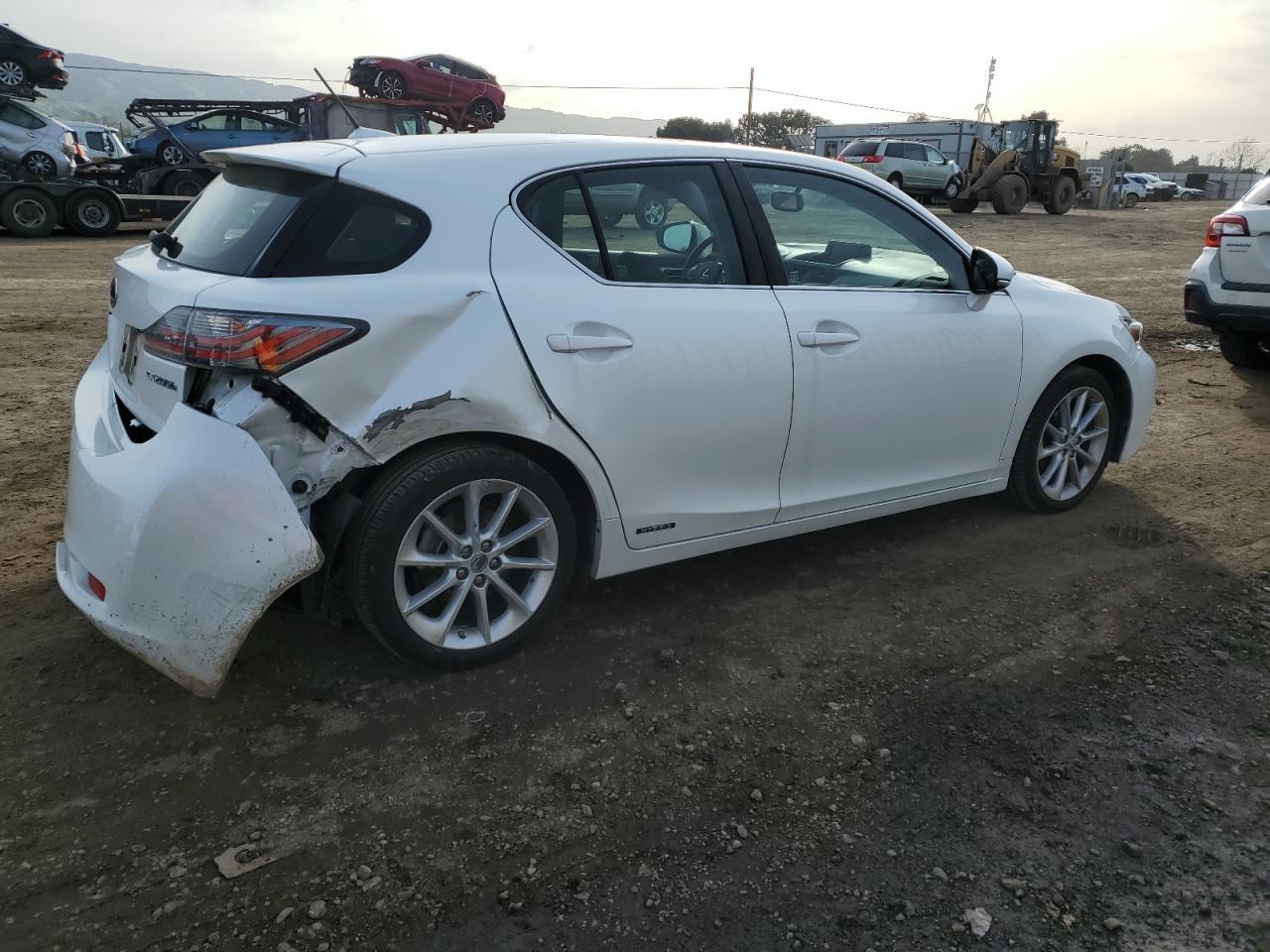 2013 LEXUS CT 200 - Фото 3