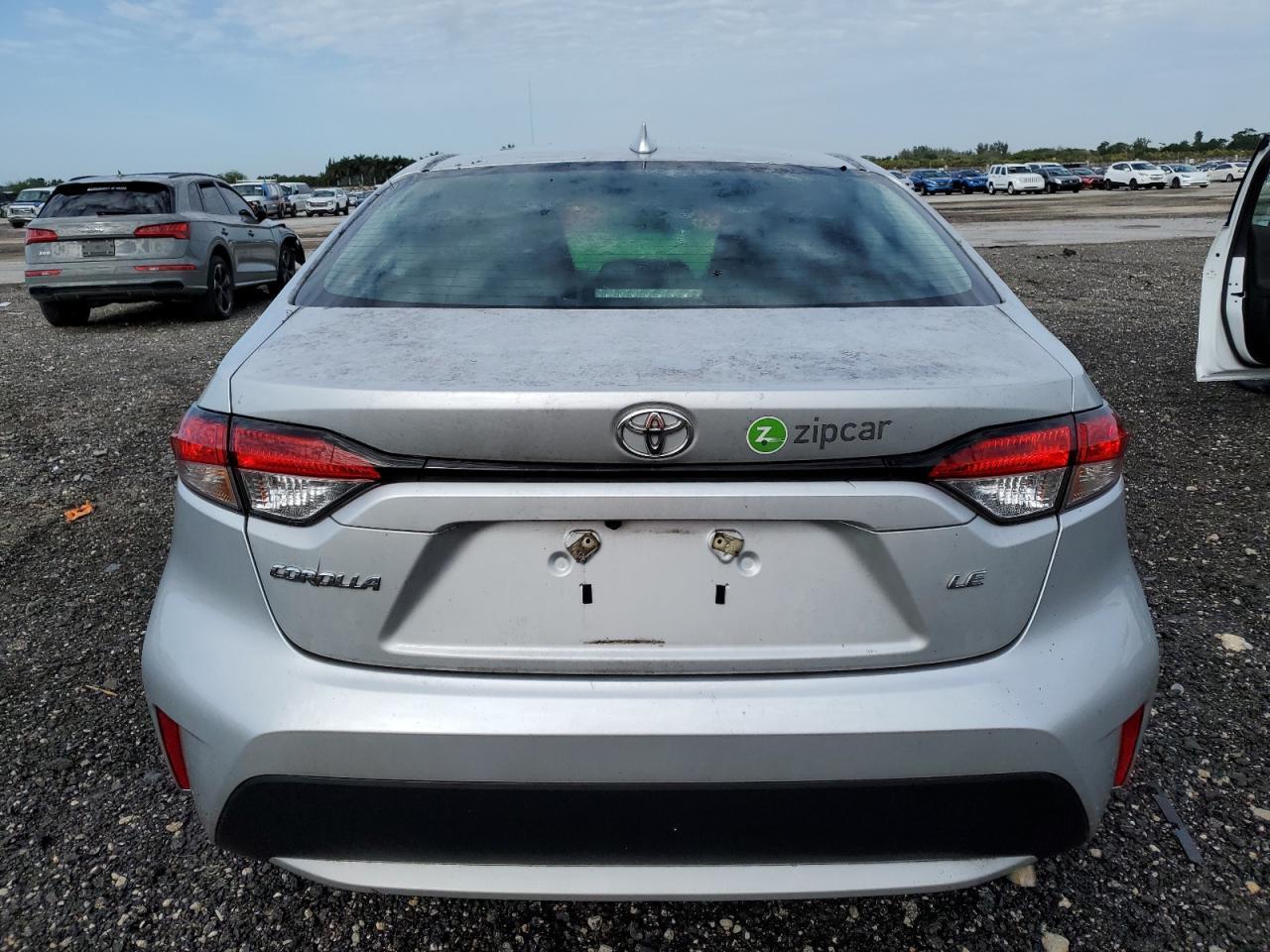 2021 TOYOTA COROLLA LE - Фото 6
