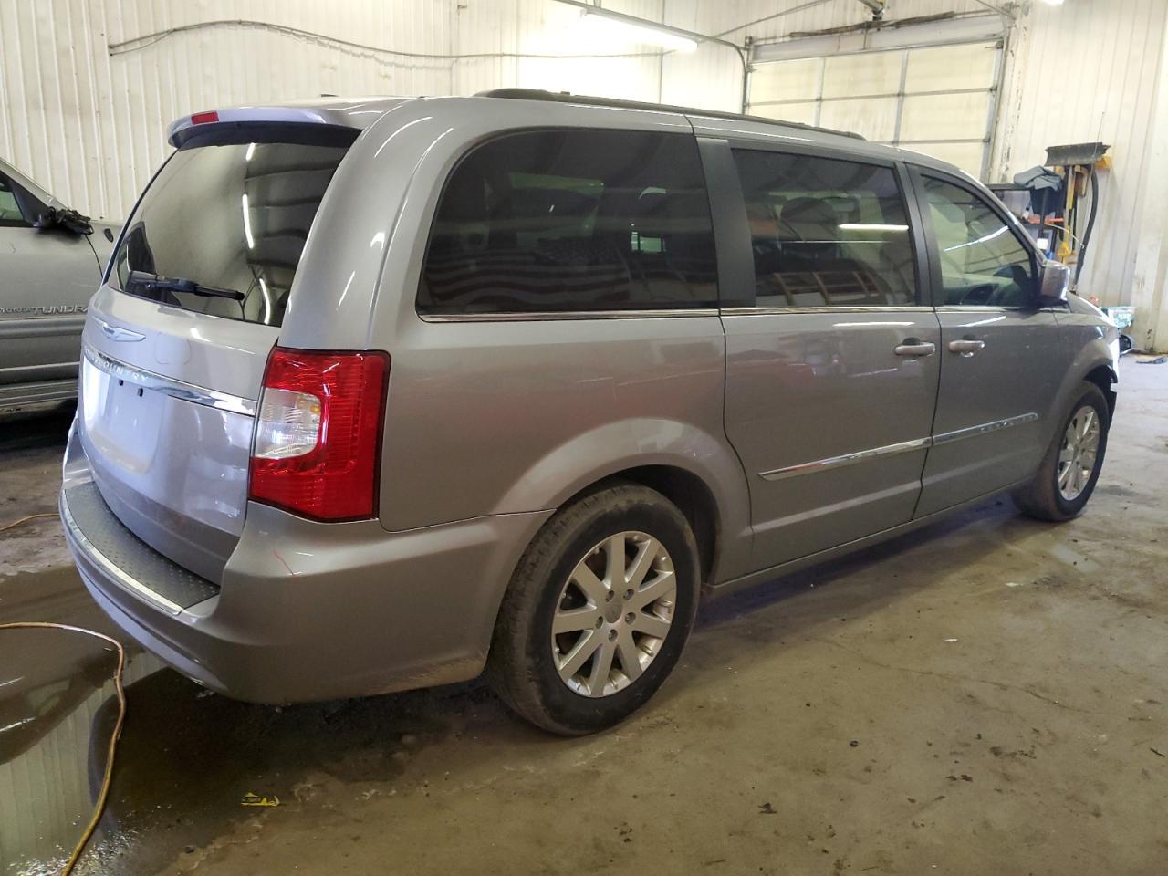 2014 CHRYSLER TOWN & COU - Фото 3