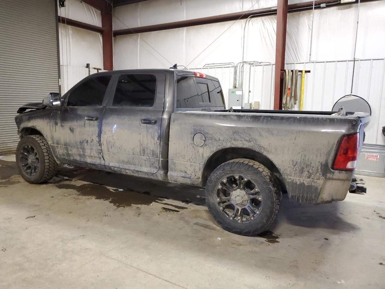 2015 RAM 1500 SLT - Image 2