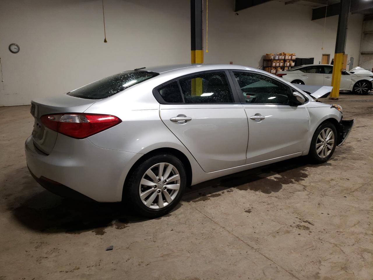 2015 KIA FORTE LX - Фото 3