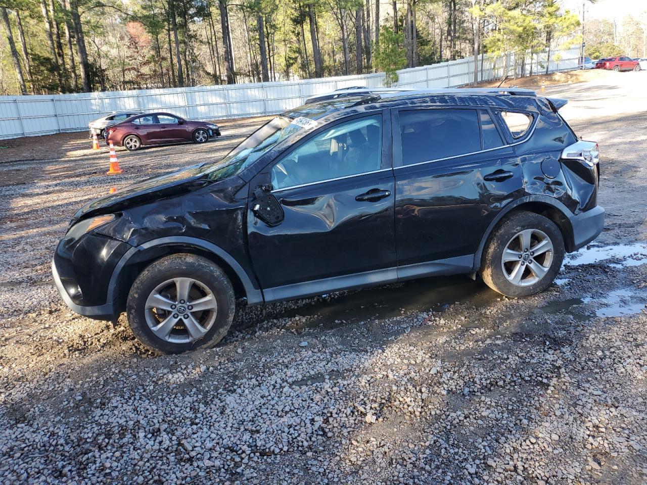 2015 TOYOTA RAV4 XLE