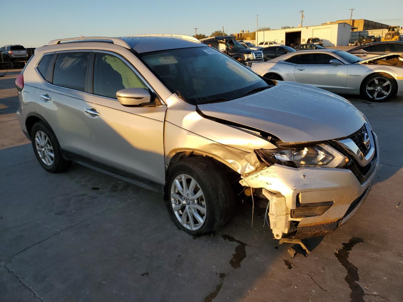 2017 NISSAN ROGUE S - Image 4