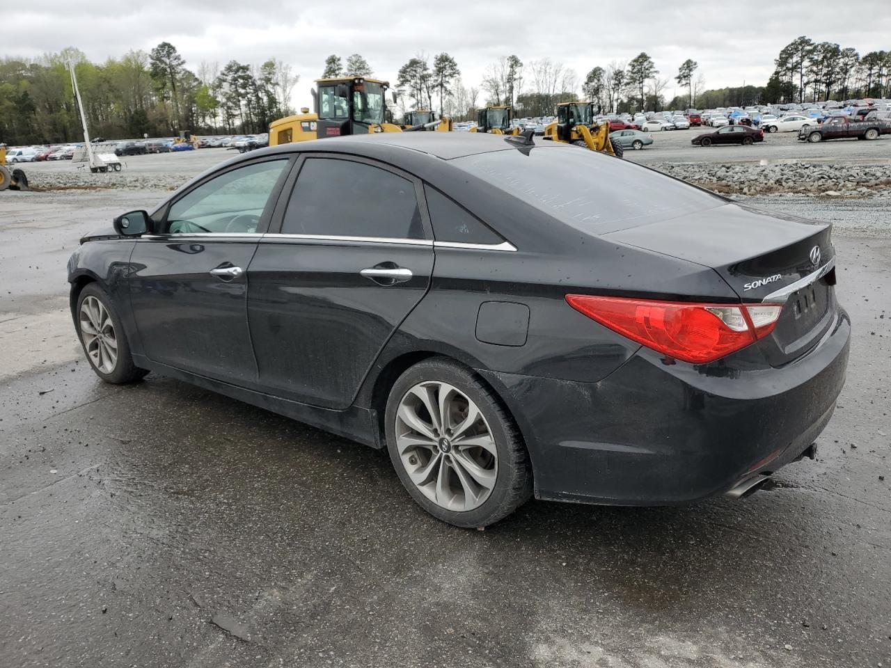 2013 HYUNDAI SONATA SE - Фото 2