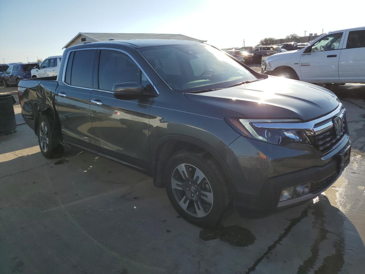 2017 HONDA RIDGELINE - Image 4