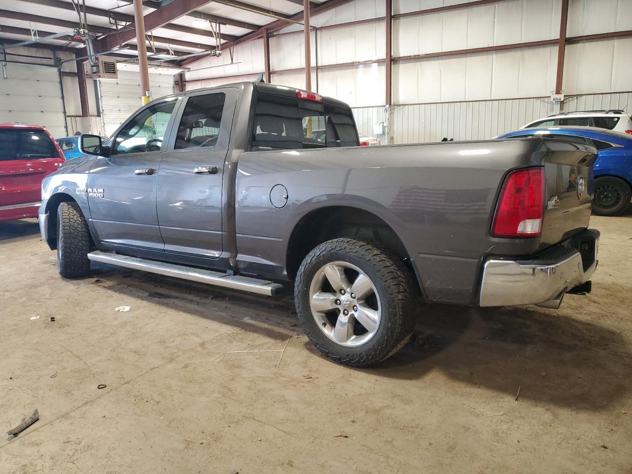 2015 RAM 1500 SLT - Image 2