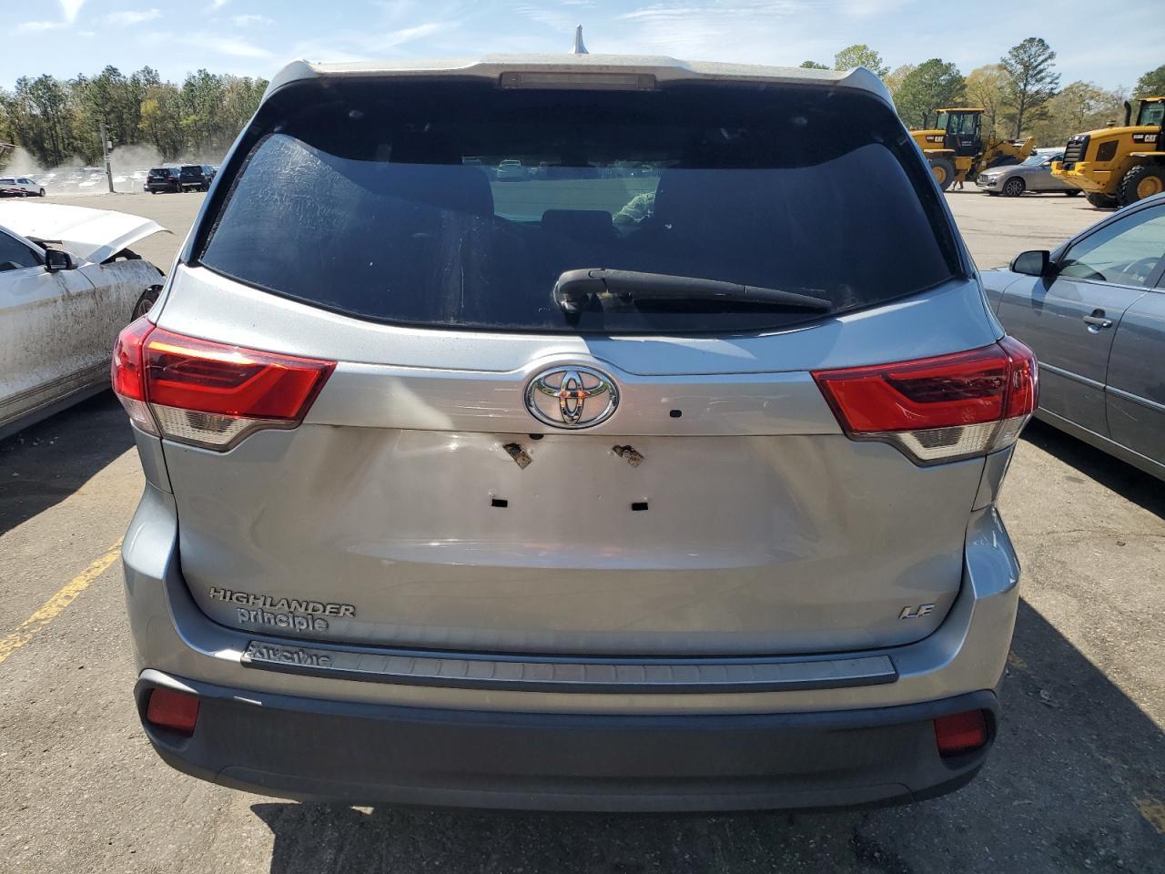 2018 TOYOTA HIGHLANDER - Image 6