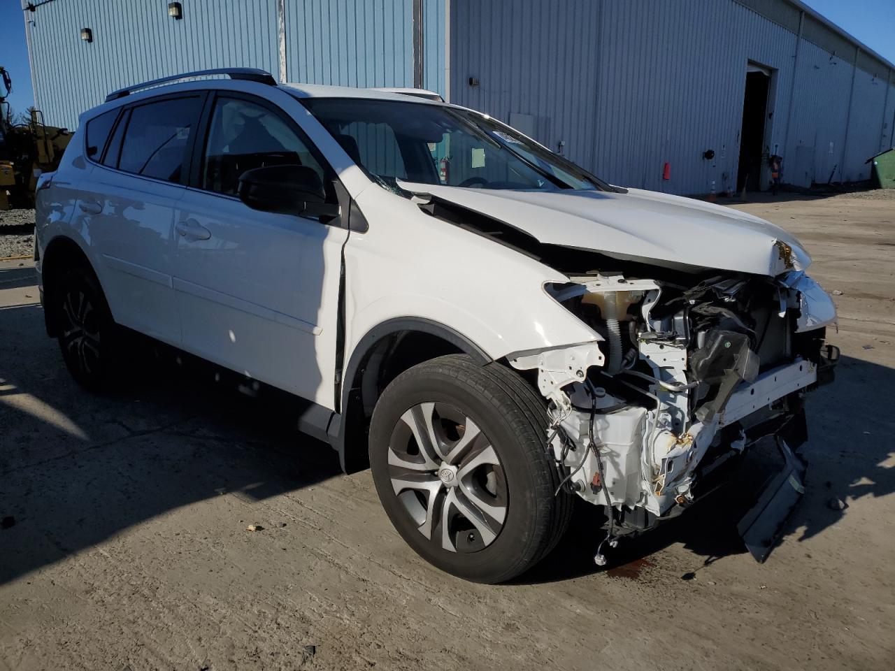 2018 TOYOTA RAV4 LE - Фото 4