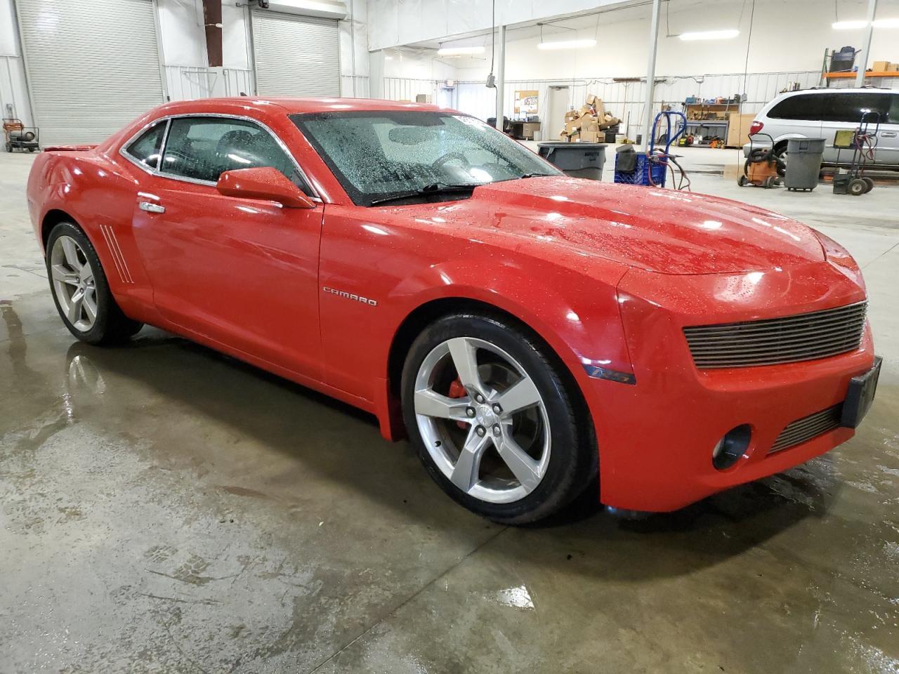 2011 CHEVROLET CAMARO LT - Фото 4