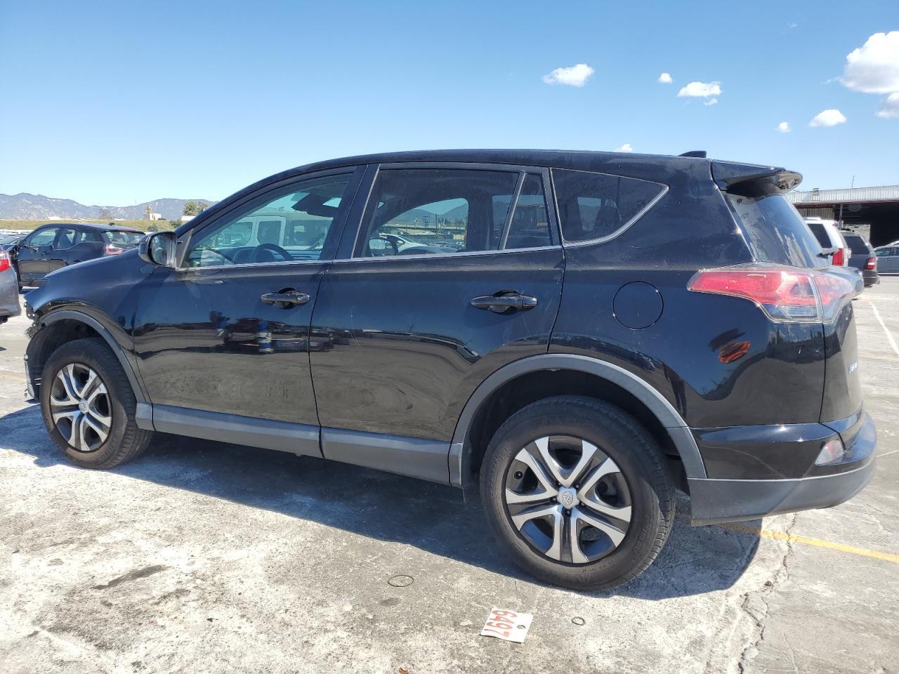 2018 TOYOTA RAV4 LE - Image 2
