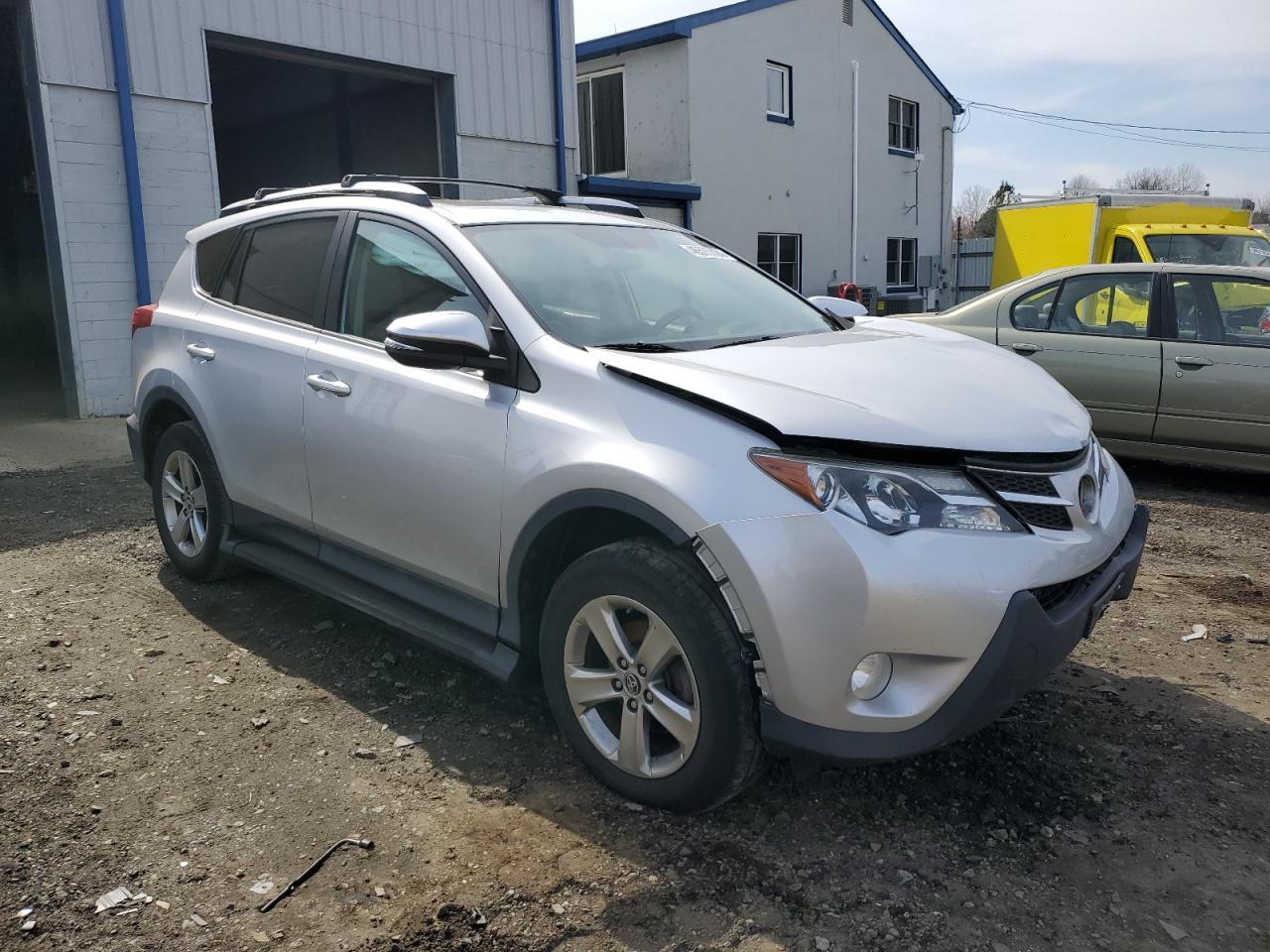 2015 TOYOTA RAV4 XLE - Фото 4
