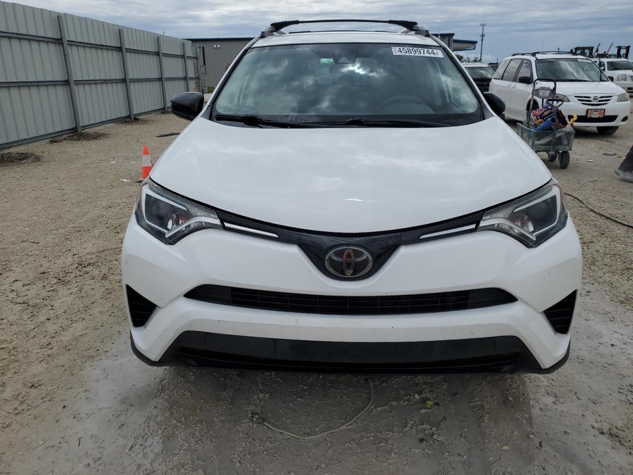 2018 TOYOTA RAV4 LE - Image 5