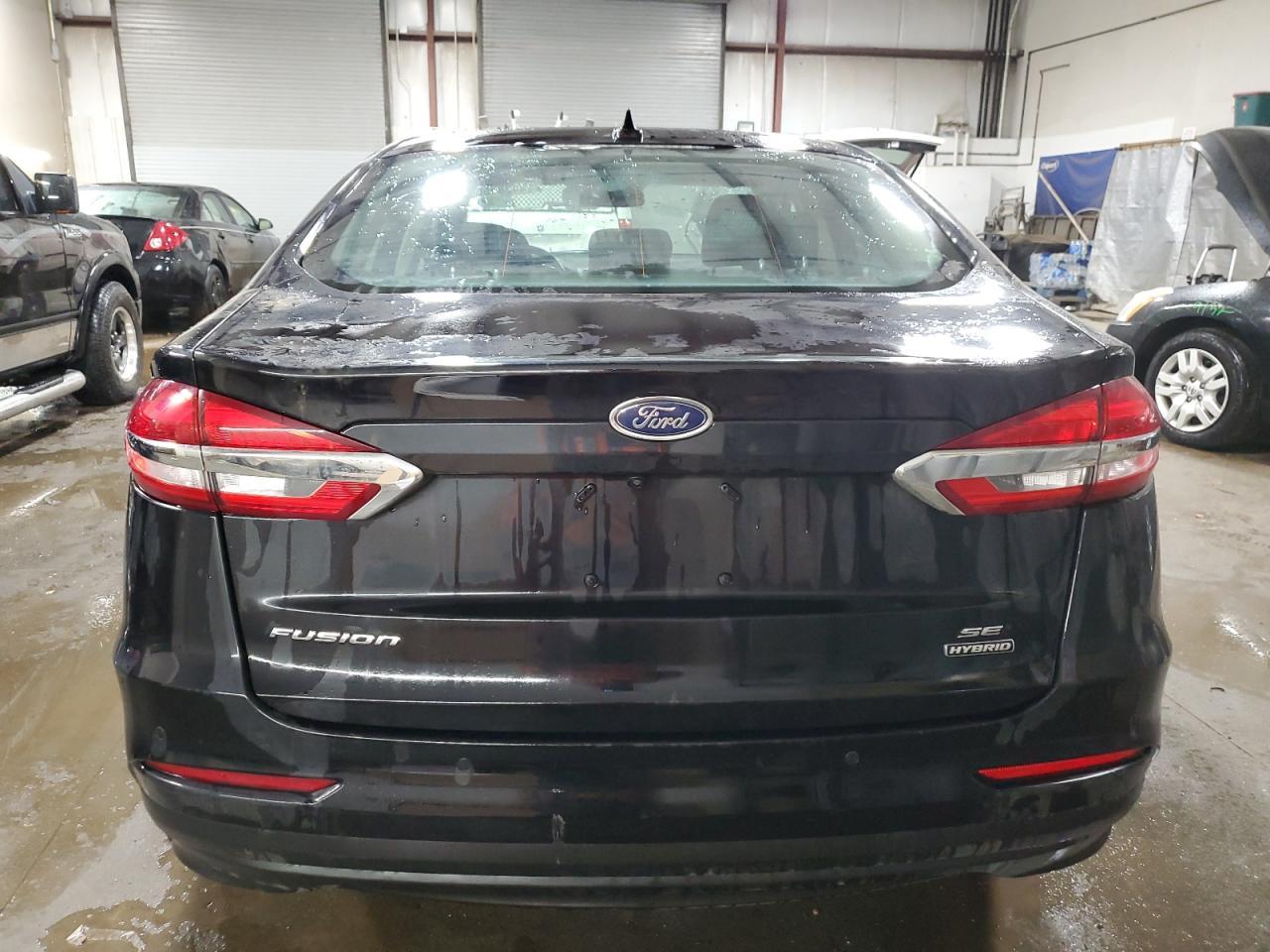 2020 FORD FUSION SE - Фото 6