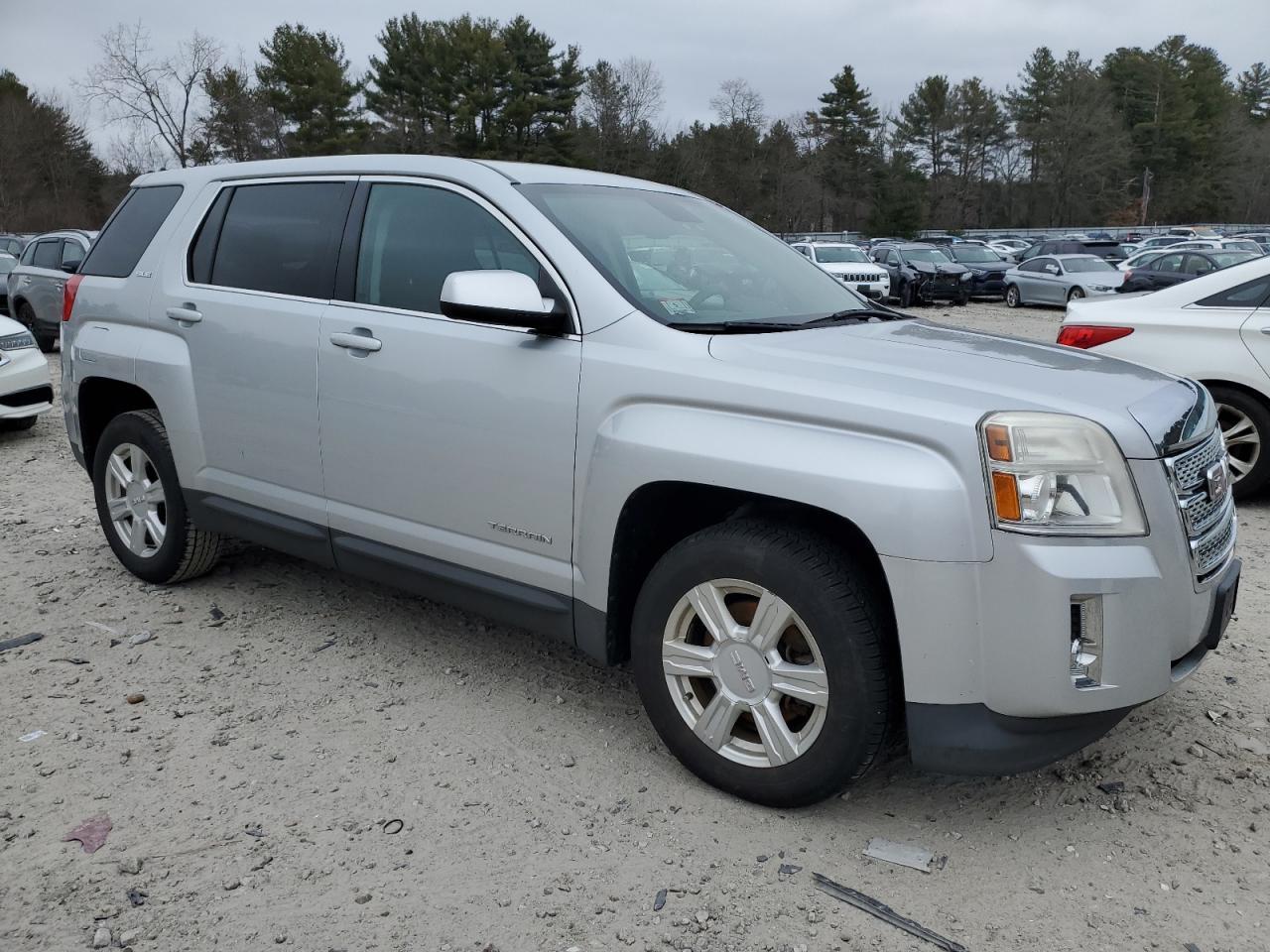 2014 GMC TERRAIN SL - Image 4