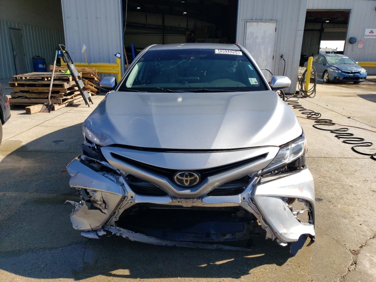 2020 TOYOTA CAMRY SE - Image 5