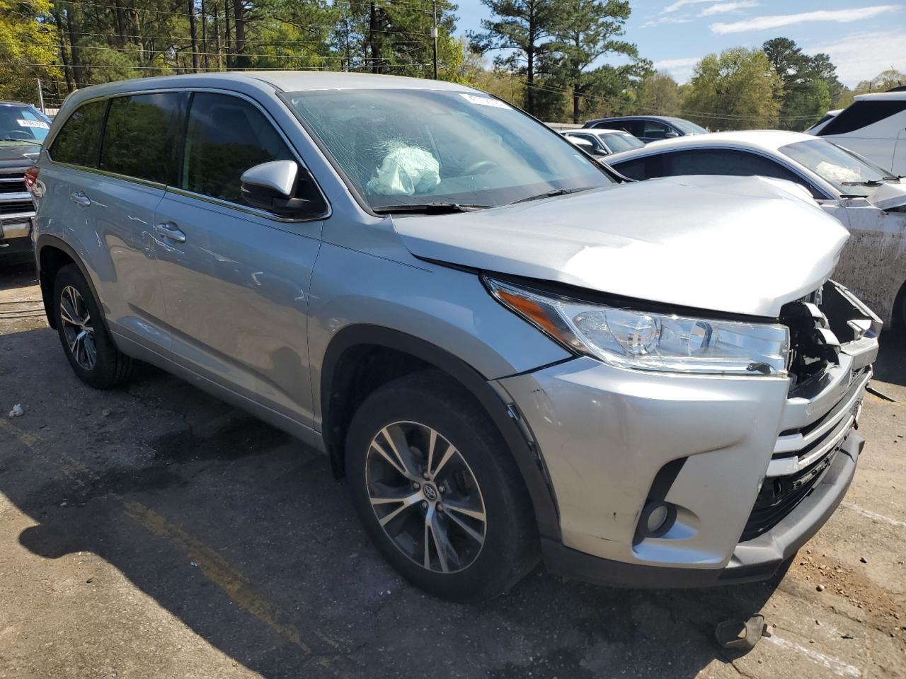 2018 TOYOTA HIGHLANDER - Image 4