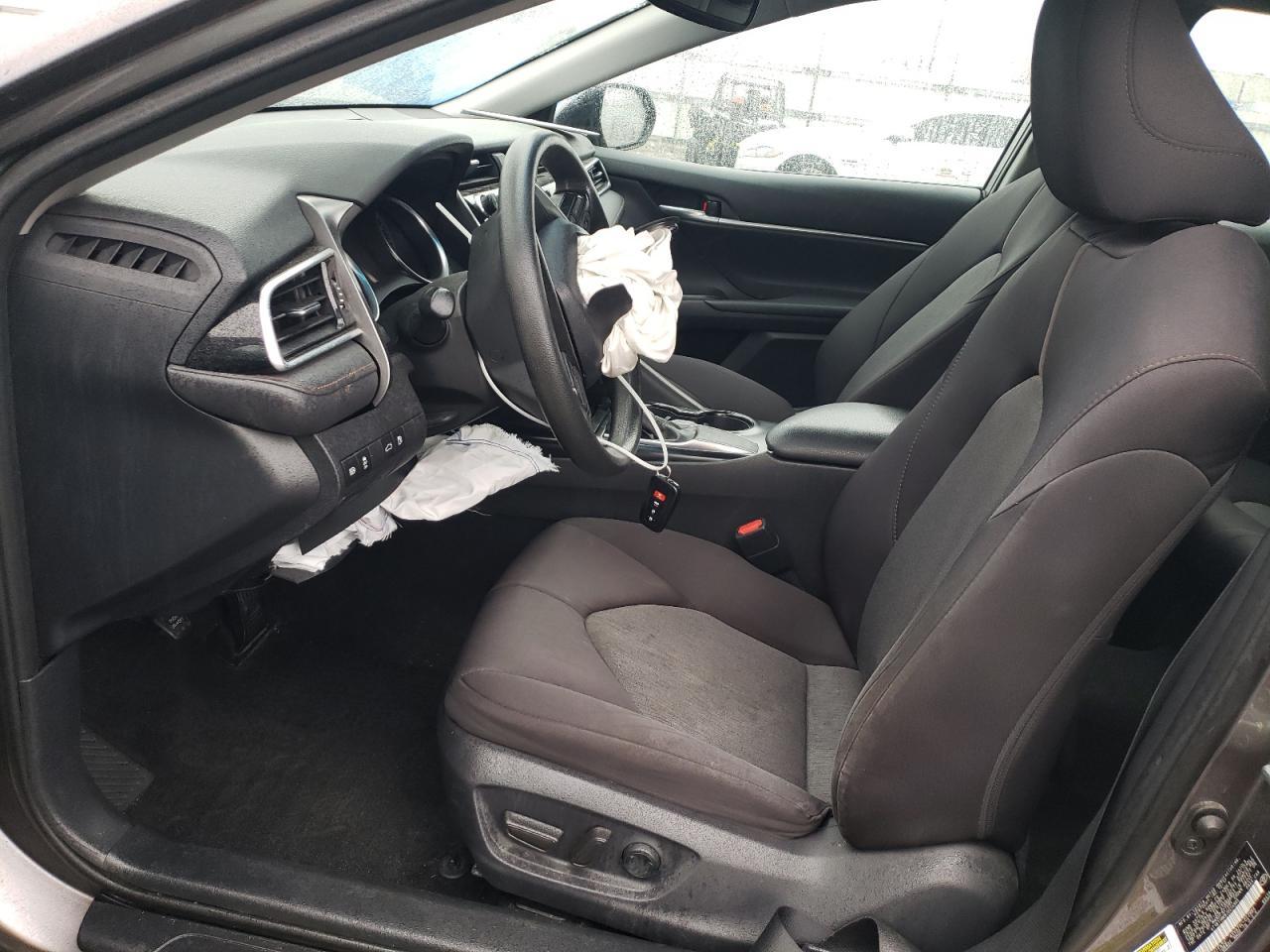 2018 TOYOTA CAMRY L - Фото 7