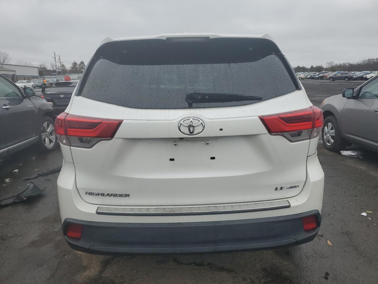 2018 TOYOTA HIGHLANDER - Image 6
