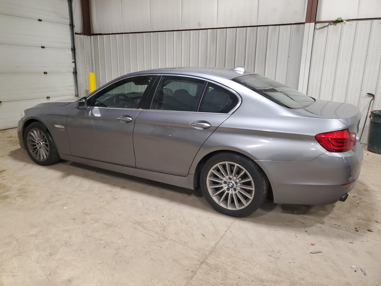 2011 BMW 535 XI - Фото 2