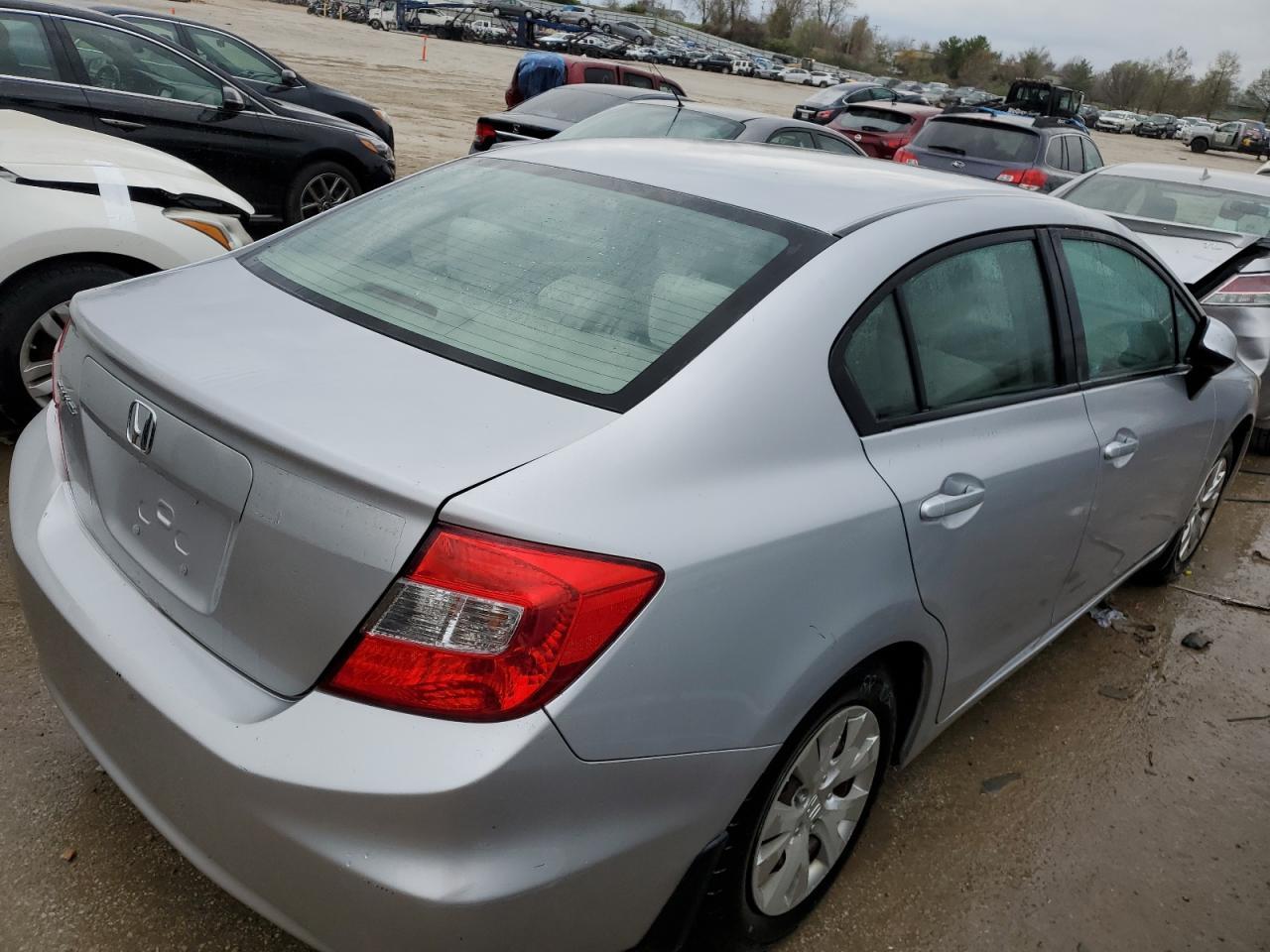 2012 HONDA CIVIC LX - Фото 3