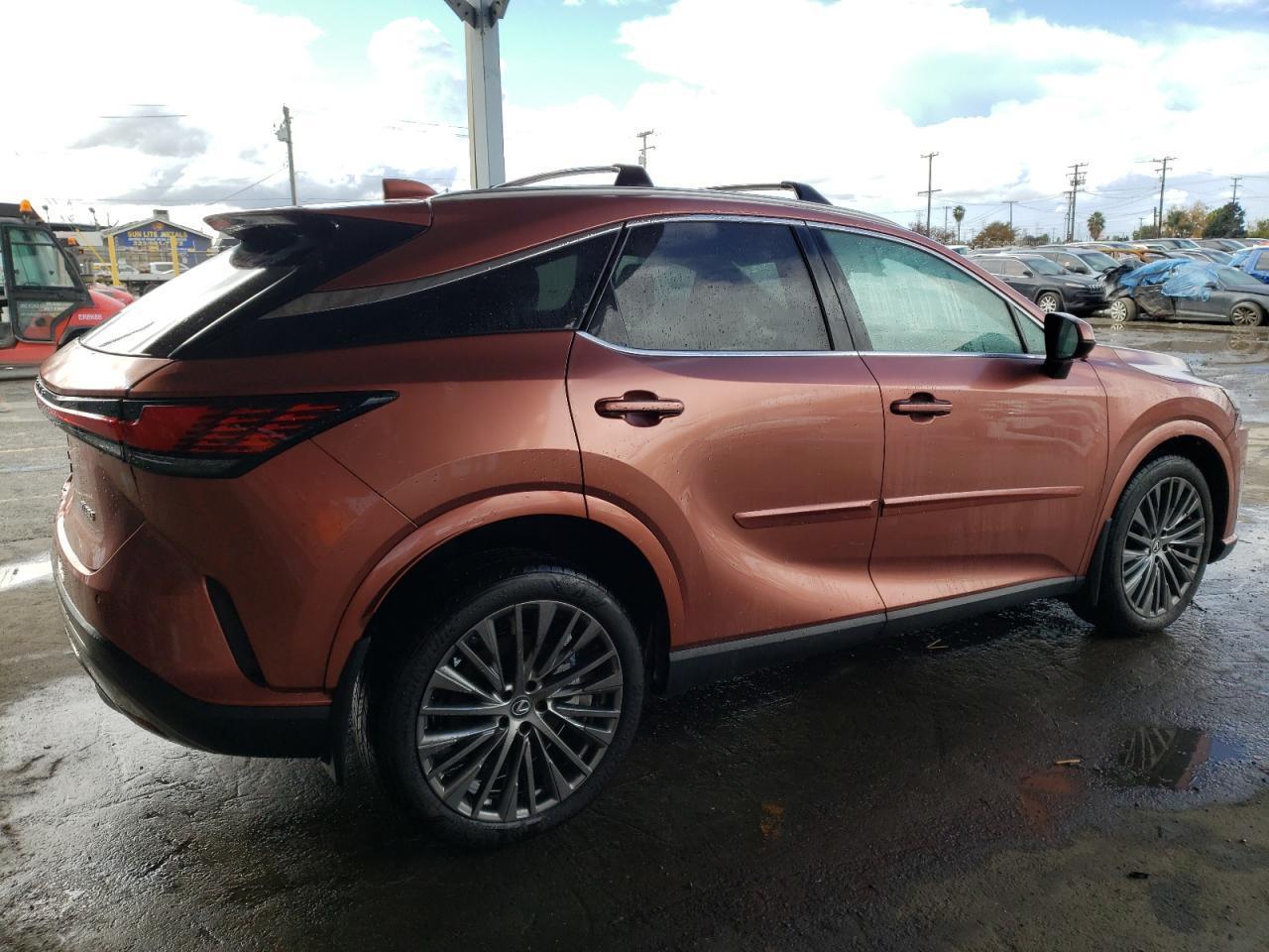 2023 LEXUS RX 350 BAS - Image 3