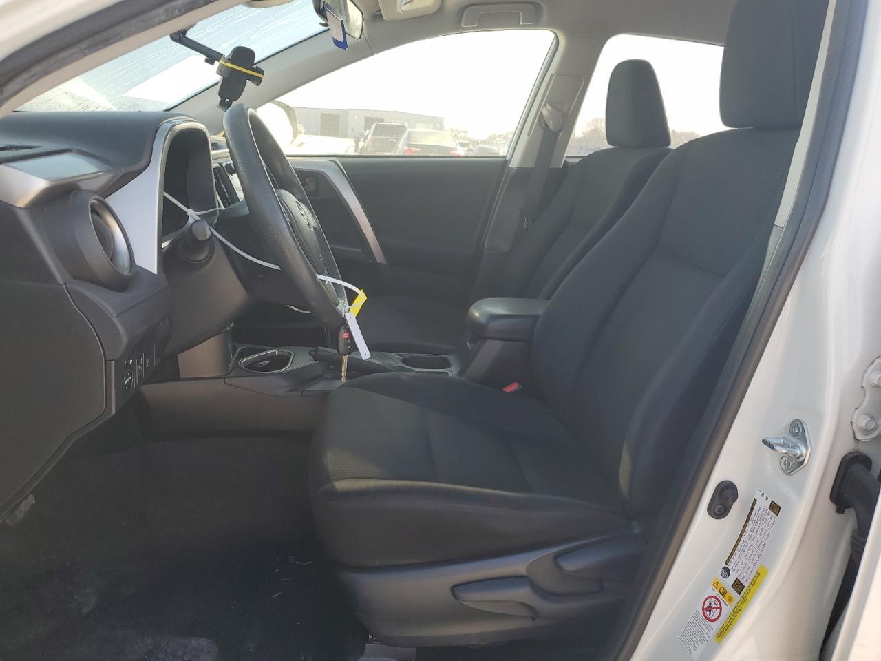 2017 TOYOTA RAV4 LE - Image 7
