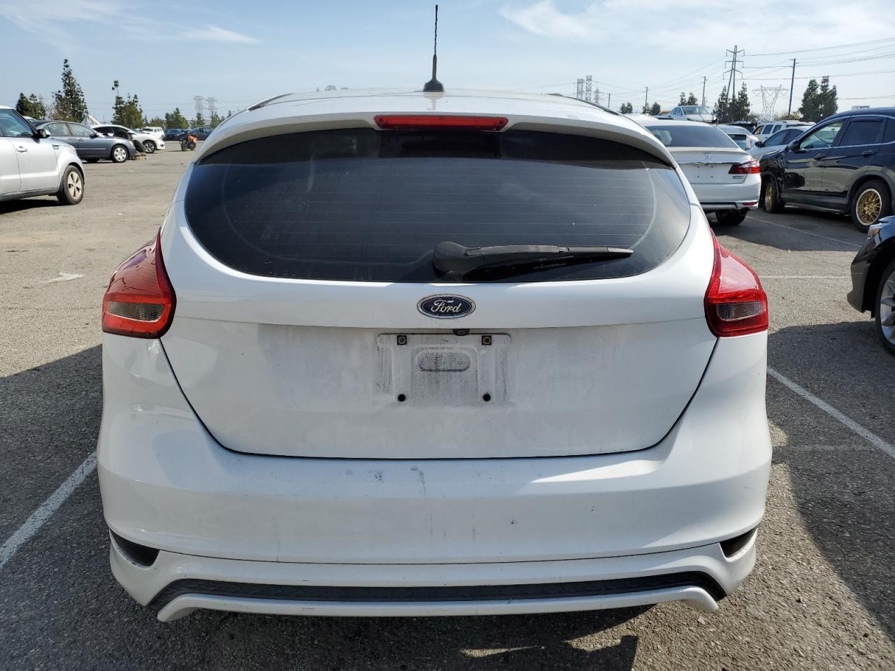 2016 FORD FOCUS SE - Image 6