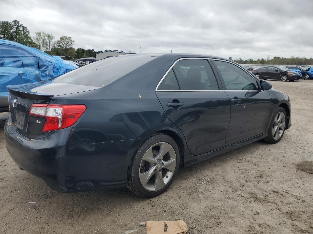 2014 TOYOTA CAMRY L - Image 3