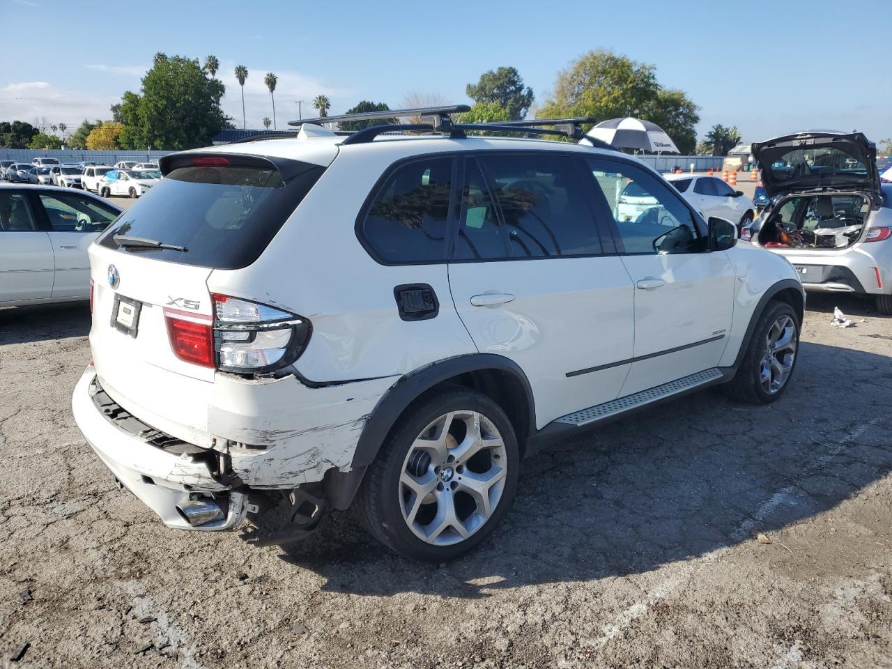 2013 BMW X5 XDRIVE3 - Фото 3