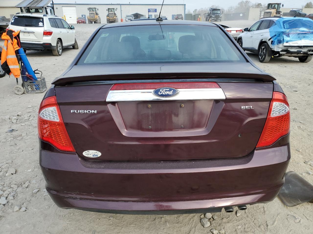 2011 FORD FUSION SEL - Image 6