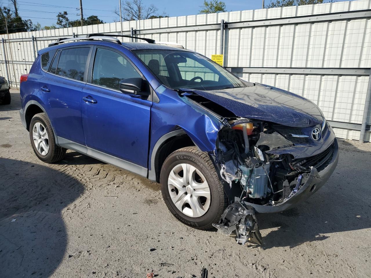 2015 TOYOTA RAV4 LE - Фото 4