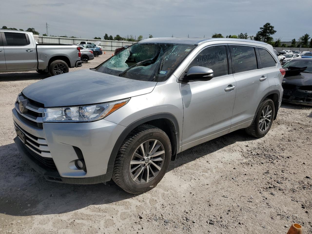 2018 TOYOTA HIGHLANDER