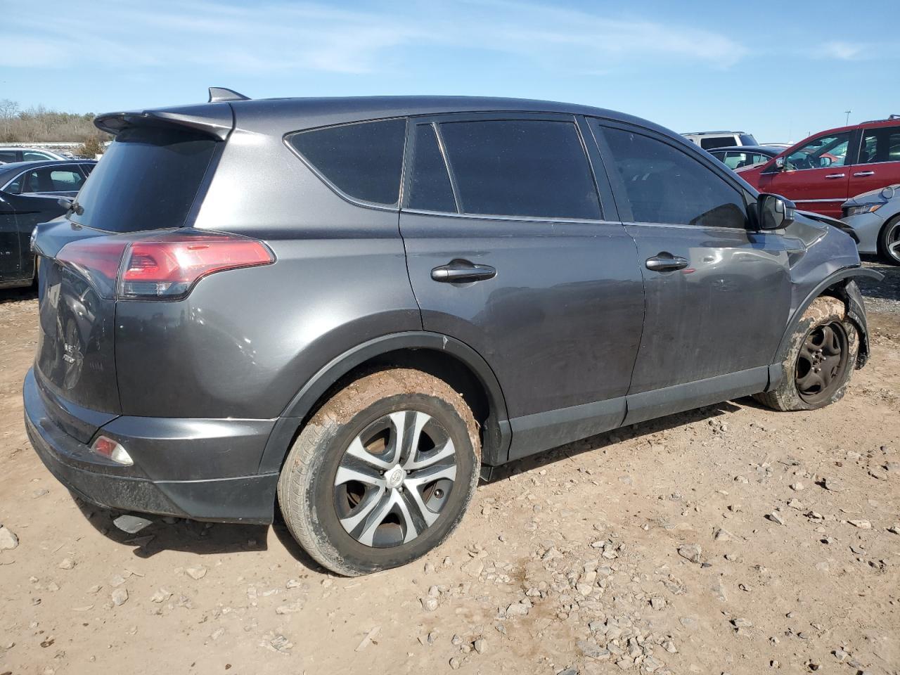 2018 TOYOTA RAV4 LE - Фото 3