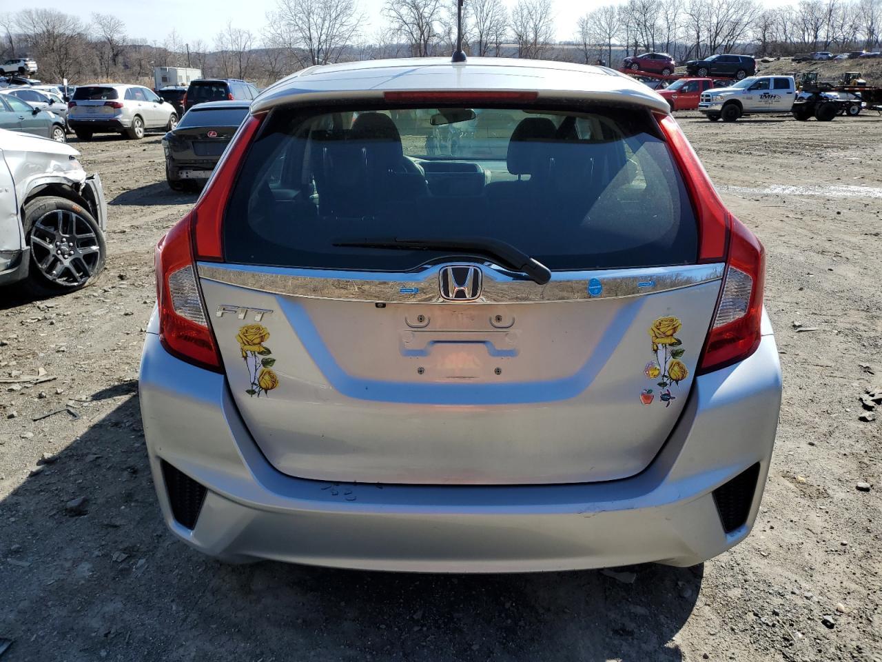 2016 HONDA FIT EX - Image 6