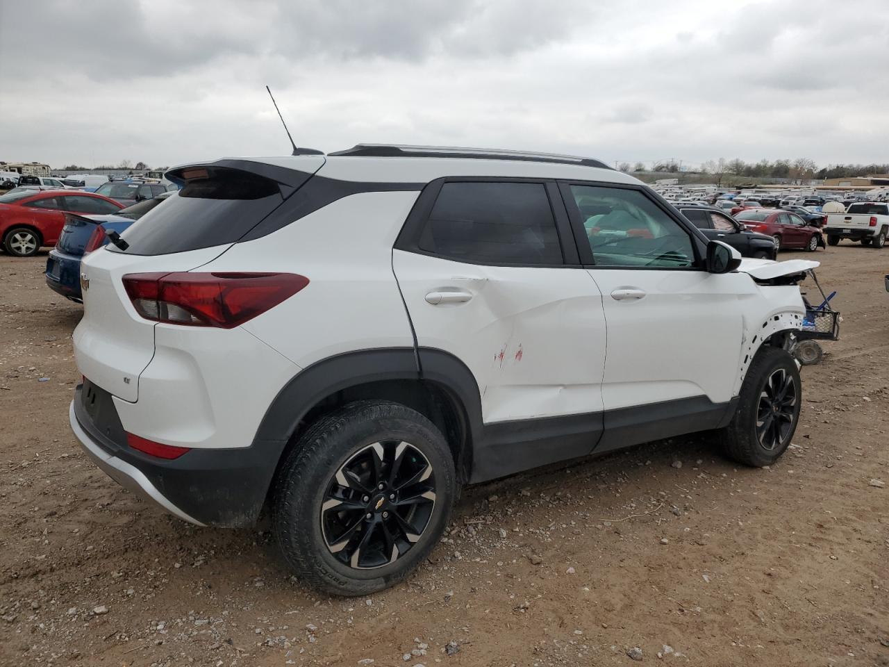 2021 CHEVROLET TRAILBLAZE - Image 3