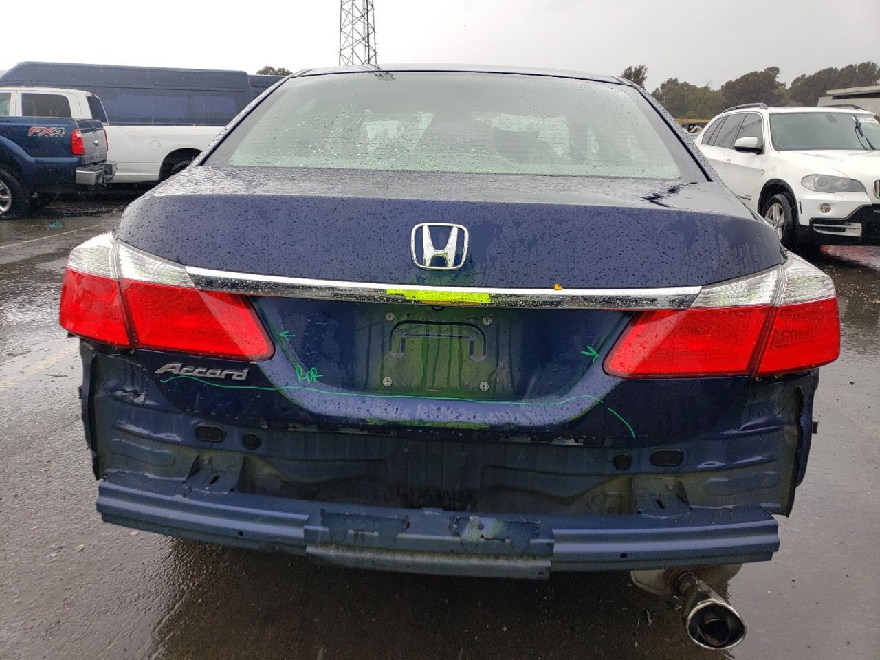 2014 HONDA ACCORD LX - Image 6