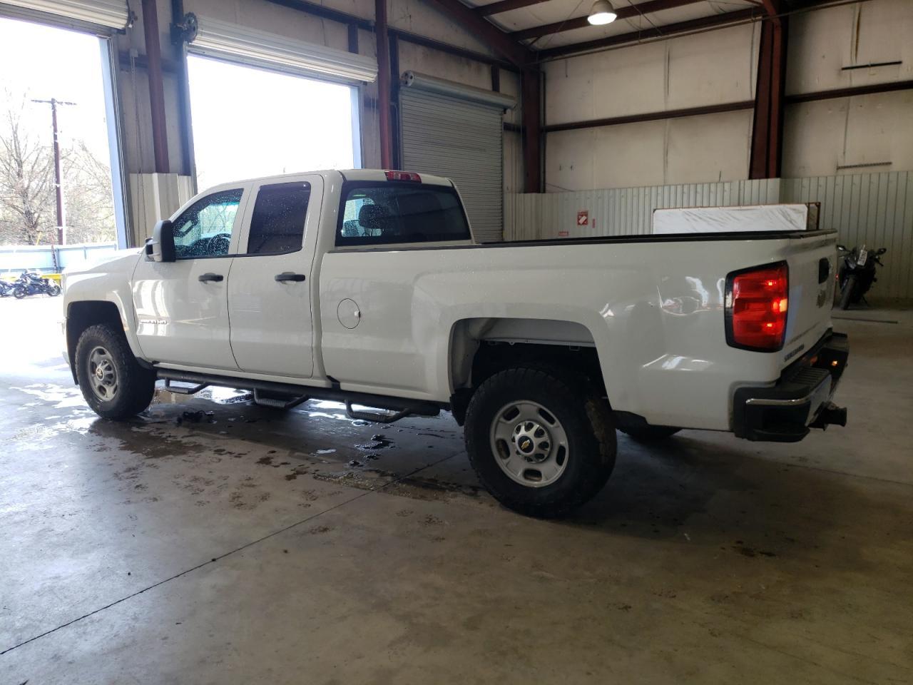 2018 CHEVROLET SILVERADO - Фото 2