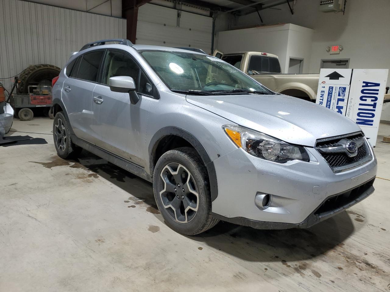 2015 SUBARU XV CROSSTR - Image 4