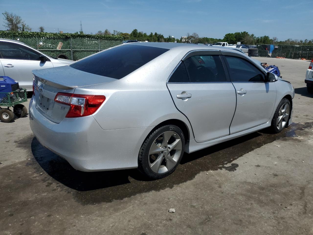 2014 TOYOTA CAMRY L - Image 3