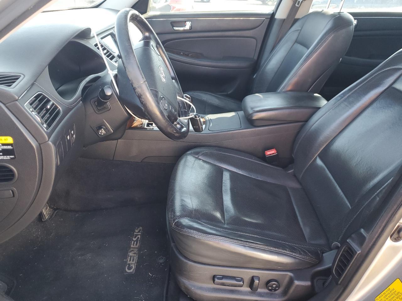 2011 HYUNDAI GENESIS 3. - Image 7