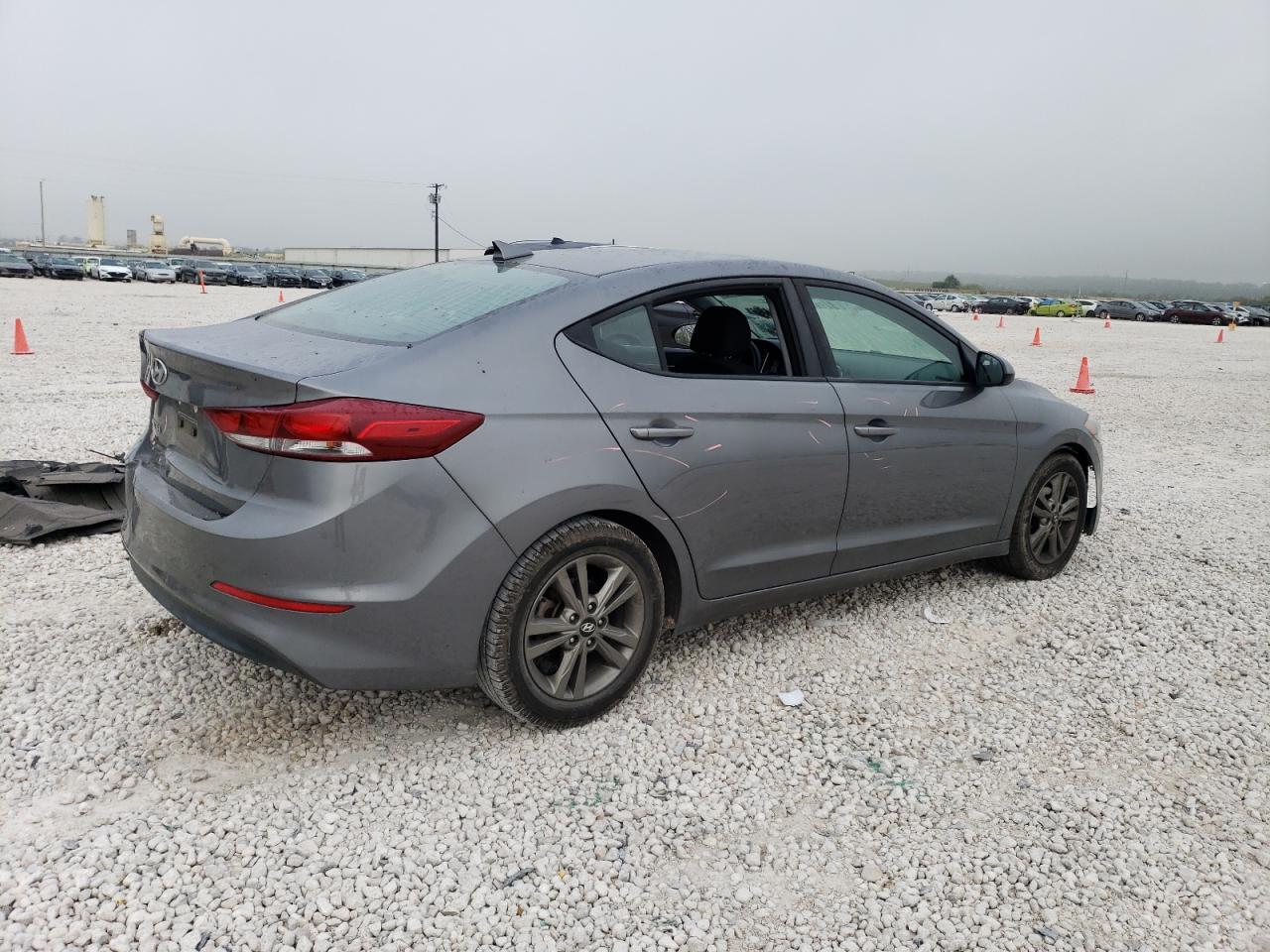 2018 HYUNDAI ELANTRA SE - Фото 3